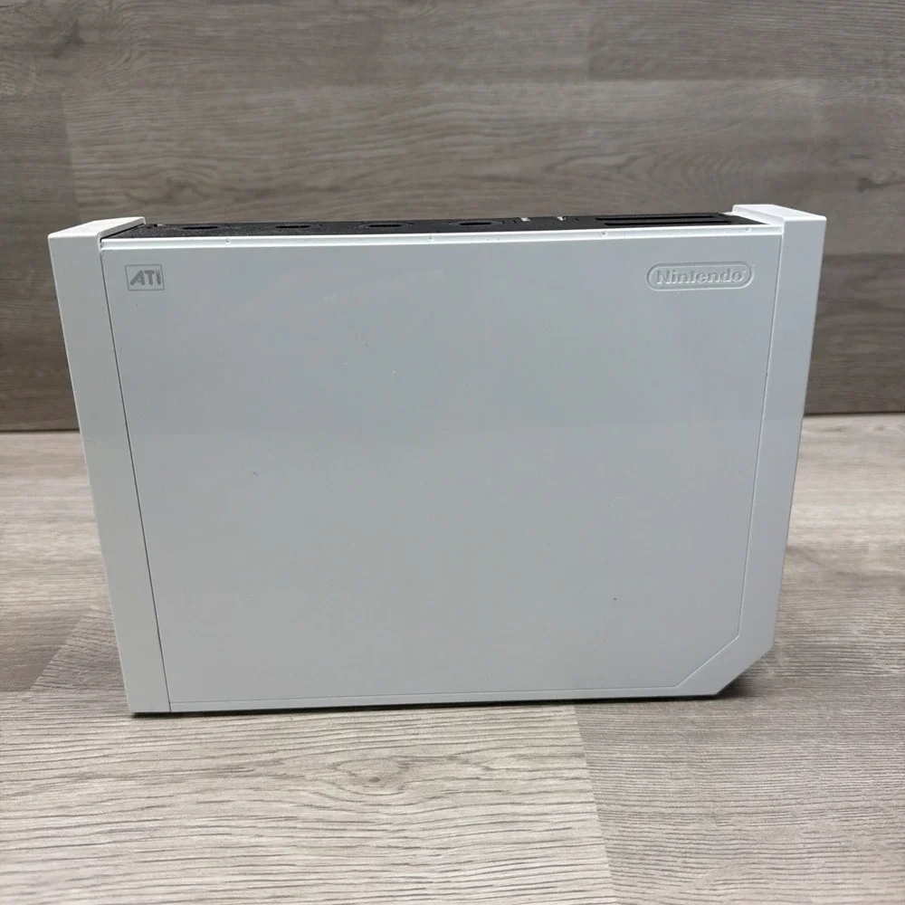 Nintendo Wii White U.S. Model RVL-001 Bundle 1 Remote W/ Case 5‎ Games And Cords